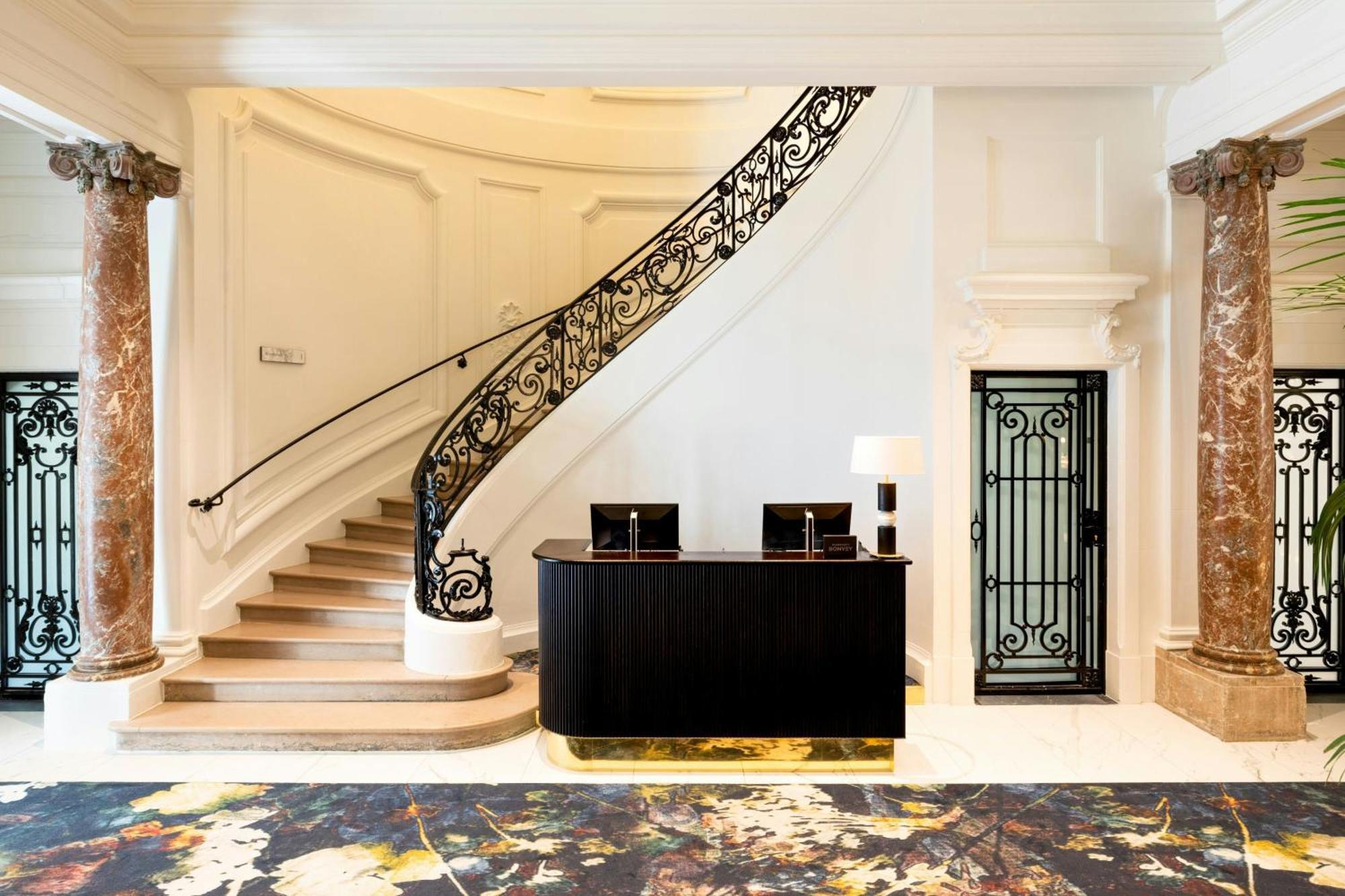 Sapphire House Antwerp, Autograph Collection By Marriott Hotel Kültér fotó The lobby of the hotel