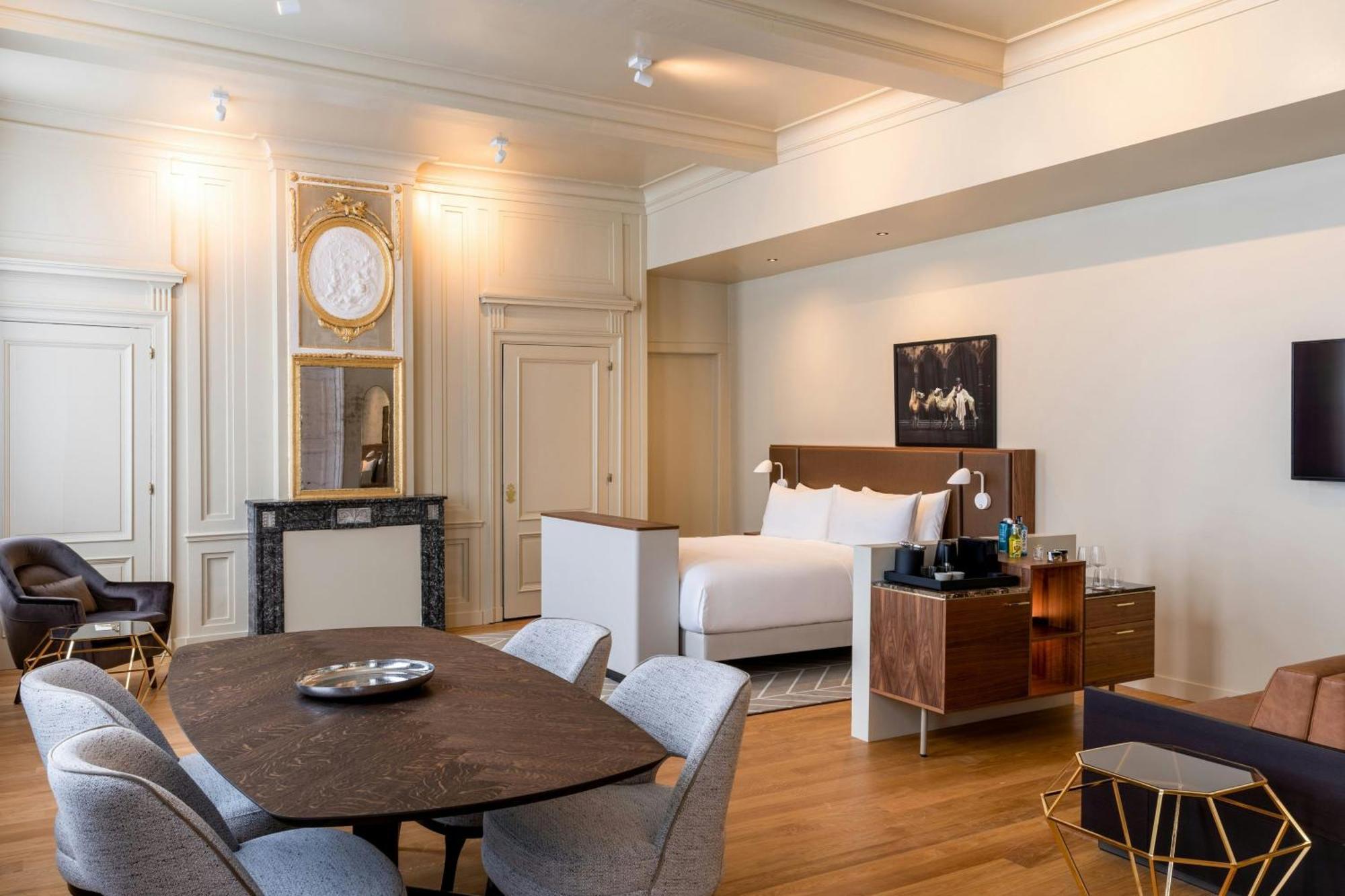 Sapphire House Antwerp, Autograph Collection By Marriott Hotel Kültér fotó A suite at the hotel