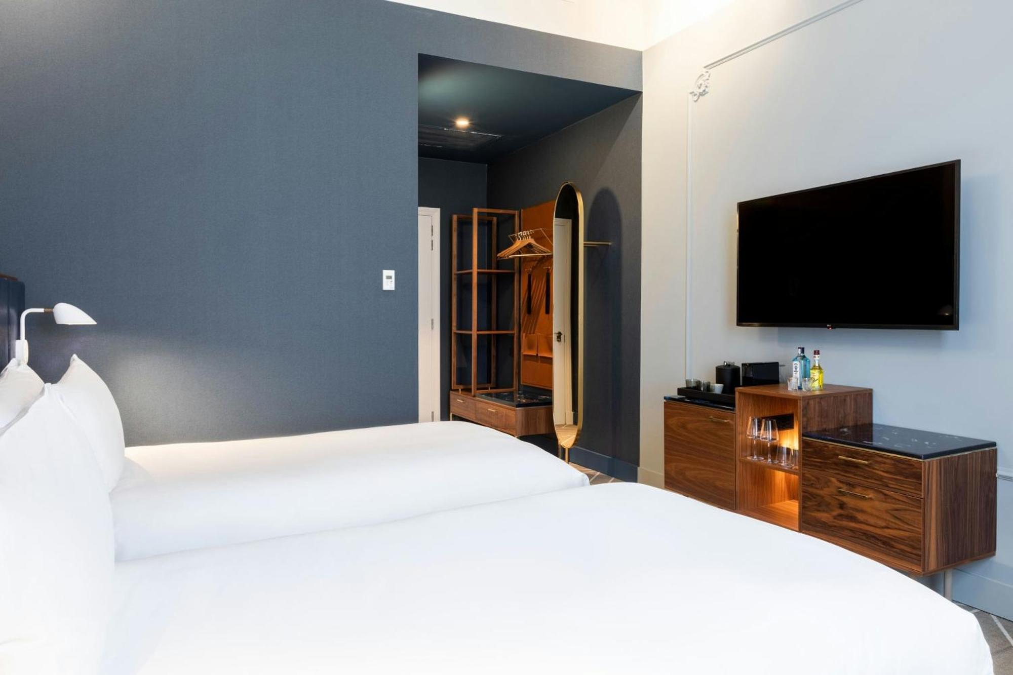 Sapphire House Antwerp, Autograph Collection By Marriott Hotel Kültér fotó A room at the hotel